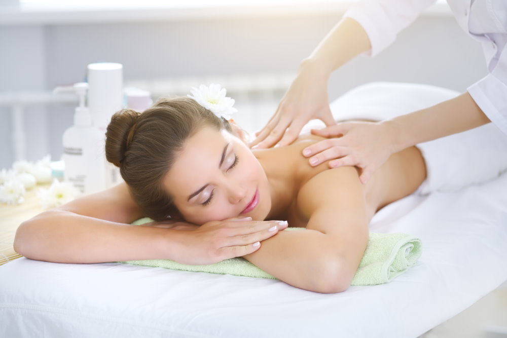 Körperbehandlungen & Massagen für den ganzen Körper auch in Form von Rücken und Ganzkörpermassagen